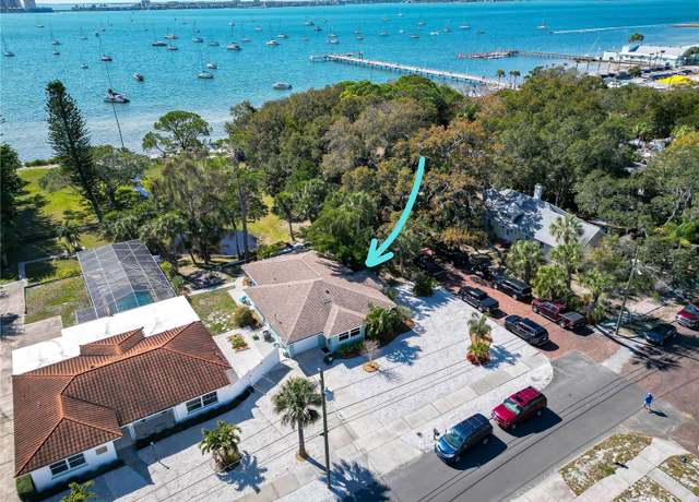 Property at 5240 31st Ave S, Gulfport, FL 33707, 3 beds, 2 baths