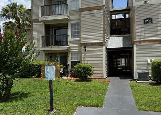 Property at 1932 Lake Atriums Cir #70, Orlando, FL 32839, 2 beds, 2 baths