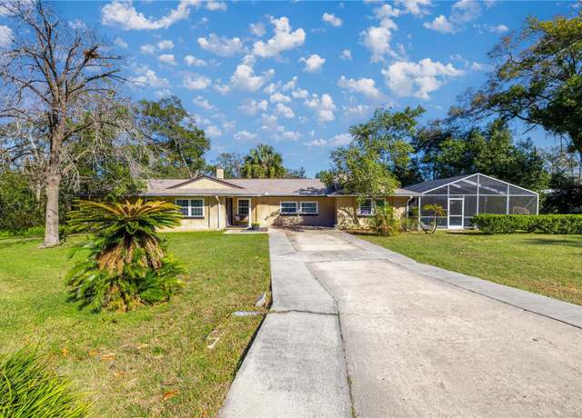 Property at 3301 SE 32nd Ave, Ocala, FL 34471, 4 beds, 3 baths