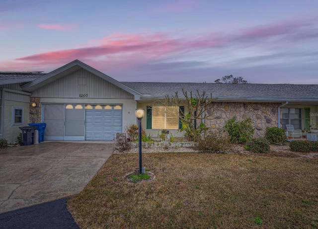 Property at 1207 Eastloch Ct, Sun City Center, FL 33573, 2 beds, 2 baths