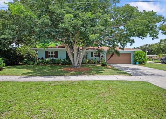 Property at 1711 N Highland Ave, Clearwater, FL 33755, 3 beds, 2 baths