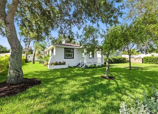 Property at 5036 22nd Ave N, St. Petersburg, FL 33710, 4 beds, 3 baths