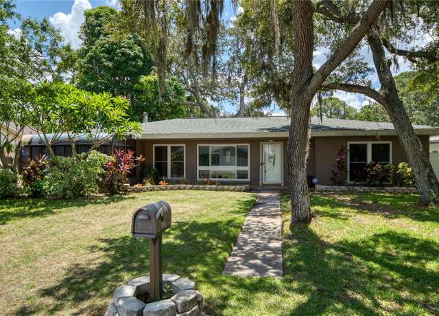 Property at 1807 Sunrise Blvd, Clearwater, FL 33760, 4 beds, 3 baths