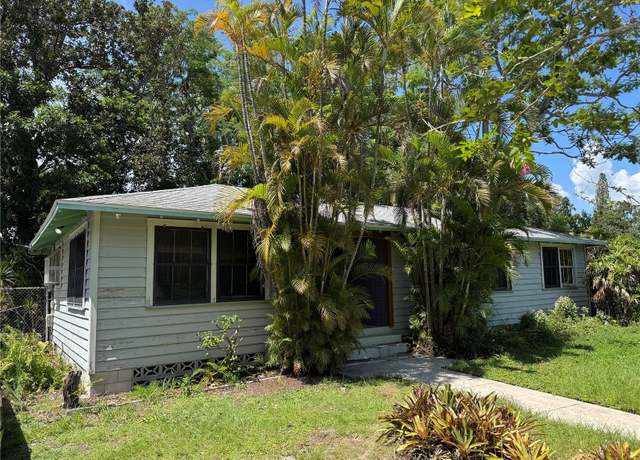 Property at 1109 Patterson Dr, Sarasota, FL 34234, 3 beds, 1 bath