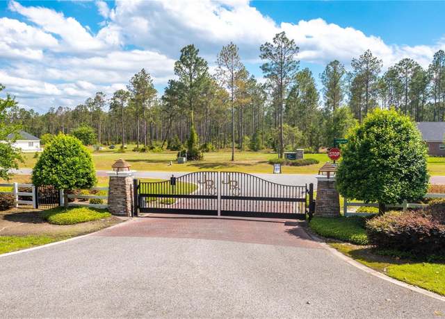 Property at 9943 Kings Crossing Dr, Jacksonville, FL 32219