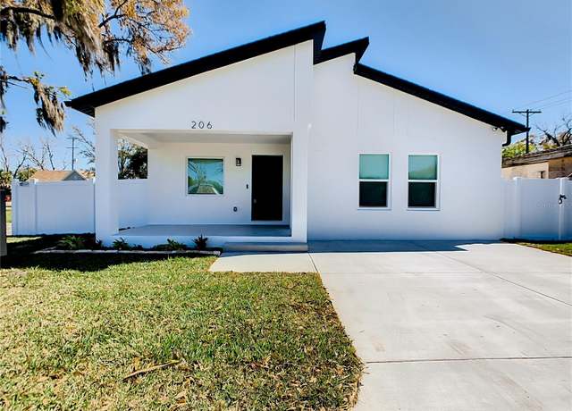 Property at 206 S Water St, Plant City, FL 33563, 3 beds, 2 baths