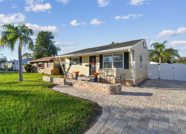 Property at 4129 36th Ave N, St Petersburg, FL 33713, 4 beds, 3 baths