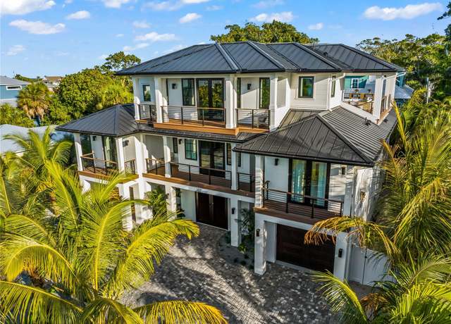 Property at 107 Maple Ave, Anna Maria, FL 34216, 6 beds, 6.5 baths