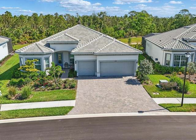 Property at 10136 Coral Shore Dr, Englewood, FL 34223, 3 beds, 3 baths