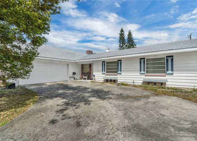 Property at 2829 Aloma Ave, Winter Park, FL 32792, 4 beds, 2 baths