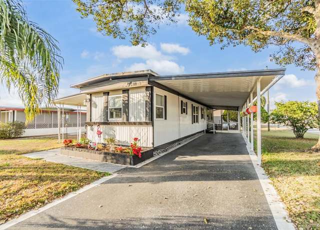 Property at 37321 8th Ave, Zephyrhills, FL 33542, 2 beds, 1.5 baths