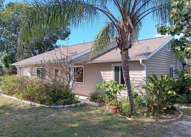 Property at 601 E Seminole Dr, Venice, FL 34293, 2 beds, 2 baths