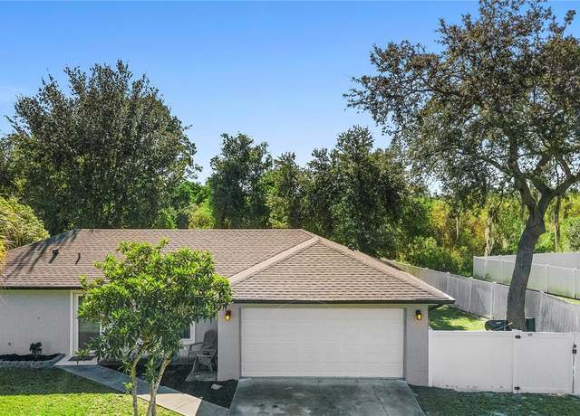 Property at 633 Leland Dr, Deltona, FL 32725, 3 beds, 2 baths