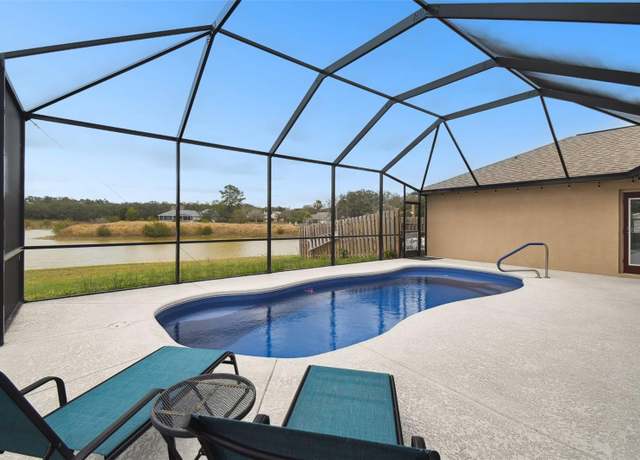Property at 18317 Treehaven Dr, Hudson, FL 34667, 4 beds, 3 baths