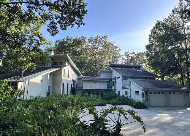 Property at 4305 SW 20th Ave, Ocala, FL 34471, 3 beds, 4.5 baths