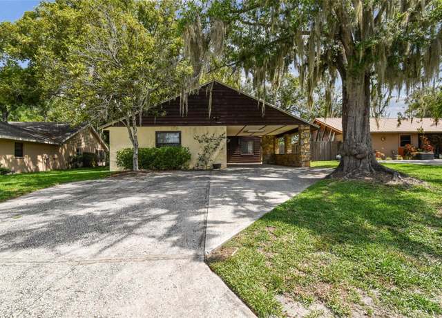 Property at 519 Market Sq W, Lakeland, FL 33813, 3 beds, 3 baths
