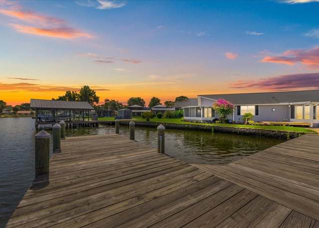 Property at 164 Moonlite Dr, Welaka, FL 32193, 3 beds, 2 baths