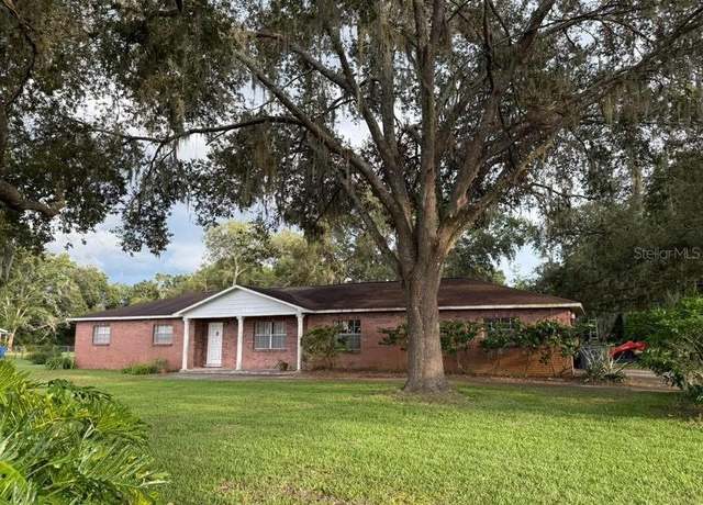 Property at 1515 Green Meadow Dr, Lutz, FL 33549, 3 beds, 2 baths