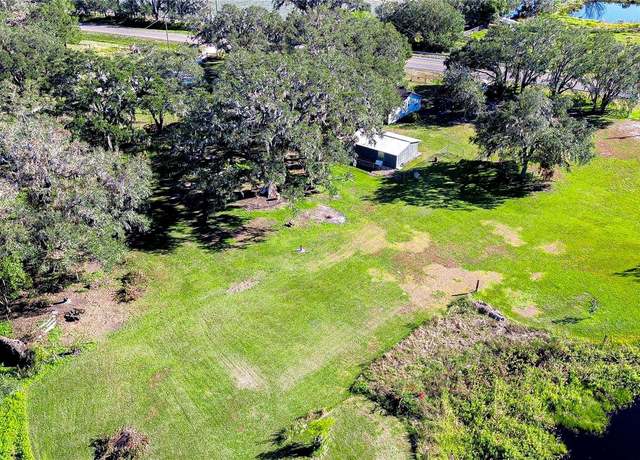 Property at 1406 E Knights Griffin Rd, Plant City, FL 33565