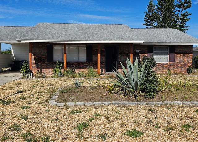 Property at 1507 N Lake Dr, Sun City Center, FL 33573, 2 beds, 1 bath