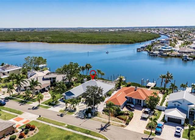Property at 6603 Seabird Way, Apollo Beach, FL 33572, 4 beds, 2 baths