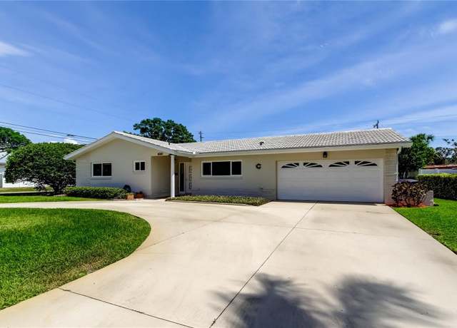 Property at 4300 31st Ave N, St Petersburg, FL 33713, 2 beds, 2 baths