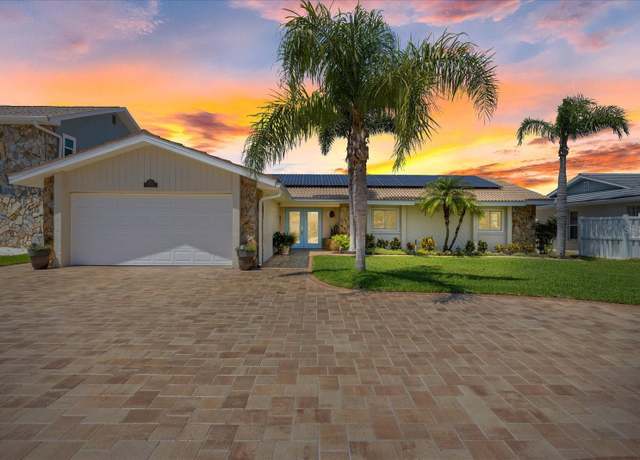 Property at 5033 Cabrilla Ct, New Port Richey, FL 34652, 3 beds, 2 baths
