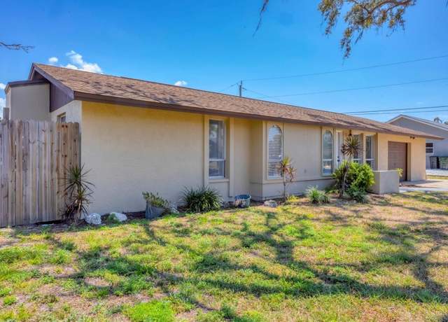 Property at 5755 Oxalis Rd, Venice, FL 34293, 3 beds, 2 baths