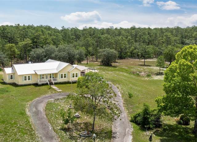 Property at 1251 SE 143rd Ct, Williston, FL 32696, 3 beds, 2.5 baths