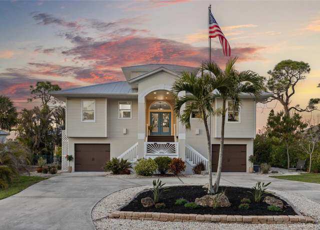 Property at 7092 Baypine Ln, Englewood, FL 34224, 3 beds, 2.5 baths