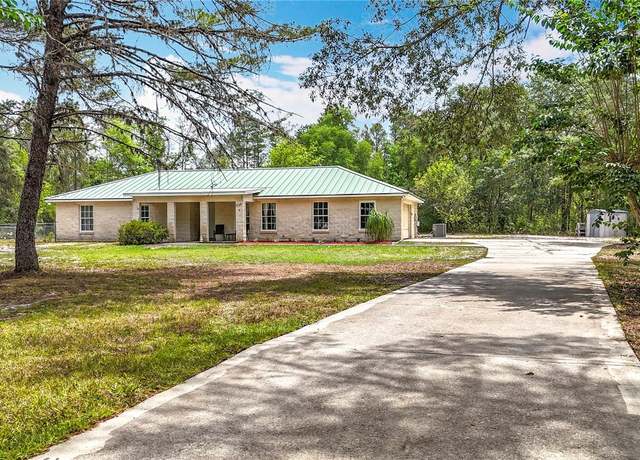 Property at 505 Fisher Rd, Ocklawaha, FL 32179, 3 beds, 2 baths
