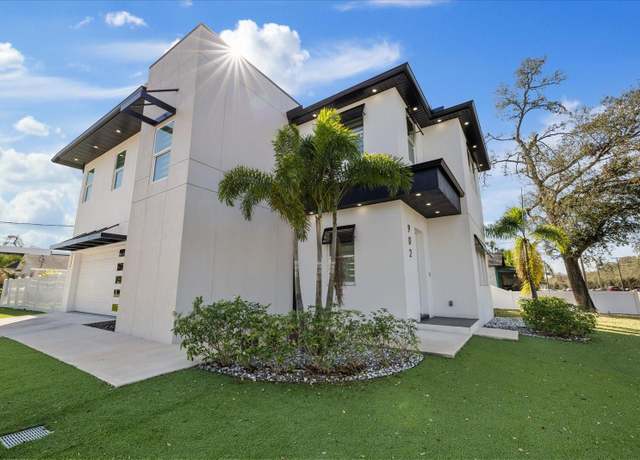 Property at 902 W Sligh Ave, Tampa, FL 33604, 4 beds, 2.5 baths