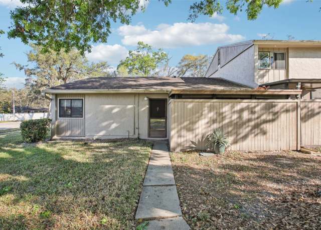 Property at 8001 Jasmine Dr #8001, Temple Terrace, FL 33637, 2 beds, 1.5 baths