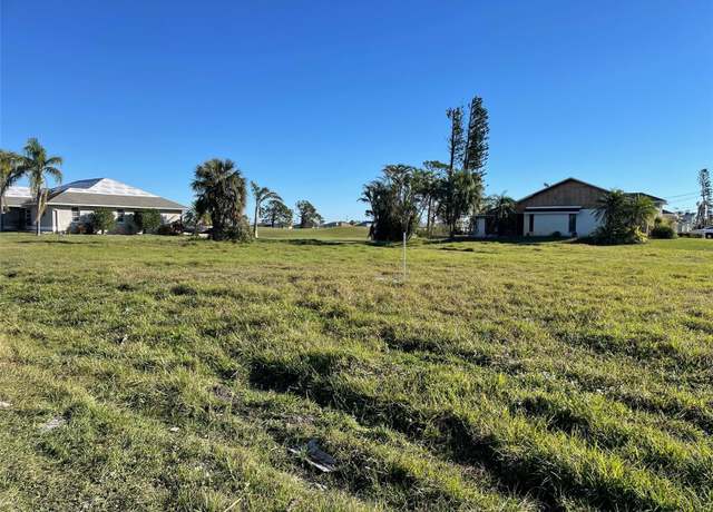 Property at 2 Bunker Rd, Rotonda West, FL 33947
