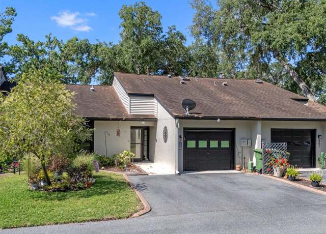 Property at 903 Belle Oak Dr, Leesburg, FL 34748, 3 beds, 2 baths