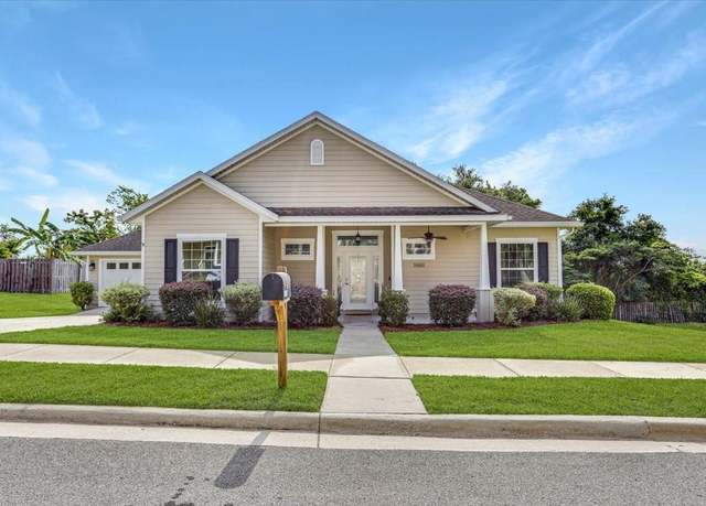 Property at 16611 NW 165th Ter, Alachua, FL 32615, 3 beds, 2 baths