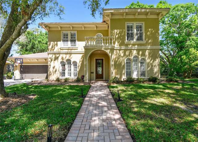 Property at 1940 Floresta View Dr, Tampa, FL 33618, 5 beds, 4.5 baths