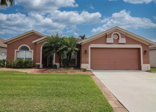 Property at 29650 Eagle Station Dr, Wesley Chapel, FL 33543, 4 beds, 2 baths