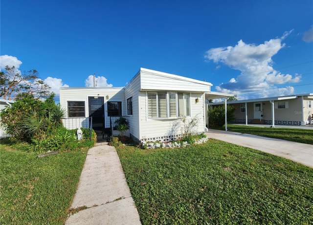 Property at 235 Freeport Dr, Sarasota, FL 34233, 3 beds, 2 baths