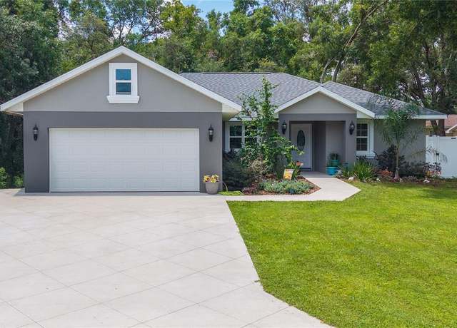 Property at 8160 SE 164th Pl, Summerfield, FL 34491, 3 beds, 2 baths