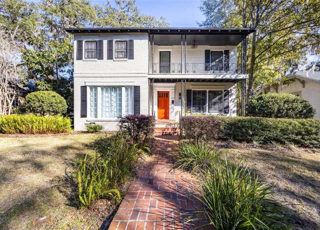Property at 425 NE Boulevard, Gainesville, FL 32601, 3 beds, 2.5 baths