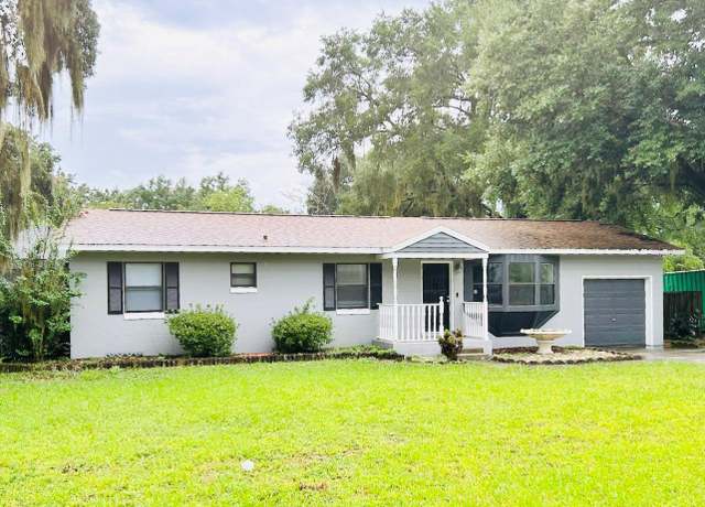 Property at 3610 SW 25th Pl, Ocala, FL 34474, 3 beds, 2.5 baths