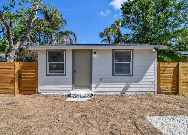 Property at 2623 21st St, Sarasota, FL 34234, 2 beds, 1 bath