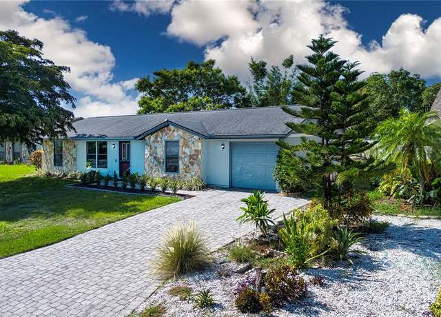 Property at 6501 34th Ave W, Bradenton, FL 34209, 2 beds, 2 baths