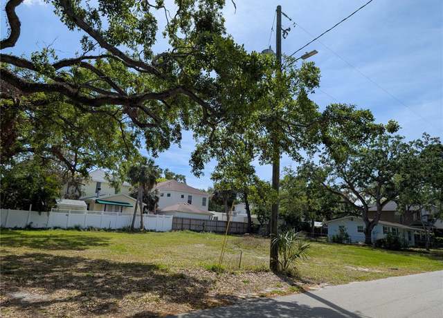 Property at 3104 W Coachman Ave, Tampa, FL 33611