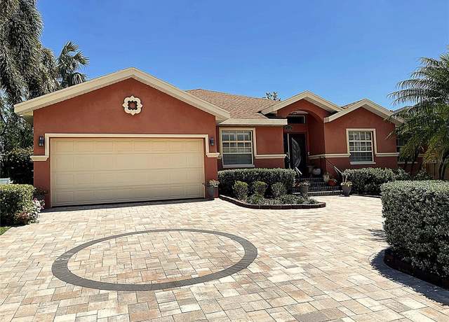 Property at 5920 30th Ct S, St Petersburg, FL 33712, 3 beds, 2.5 baths