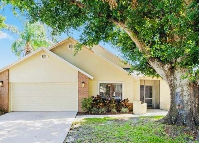 Property at 1914 Elk Spring Dr, Brandon, FL 33511, 3 beds, 2 baths