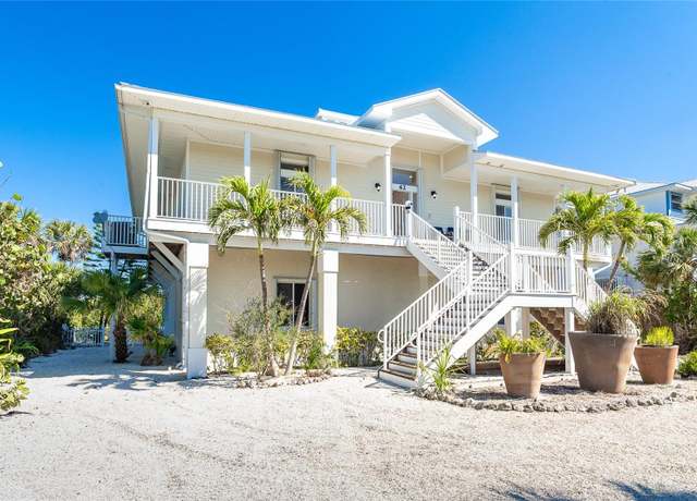 Property at 62 Tarpon Way, Placida, FL 33946, 3 beds, 2.5 baths