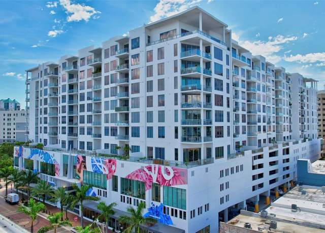 Property at 111 S Pineapple Ave #1018, Sarasota, FL 34236, 2 beds, 2.5 baths