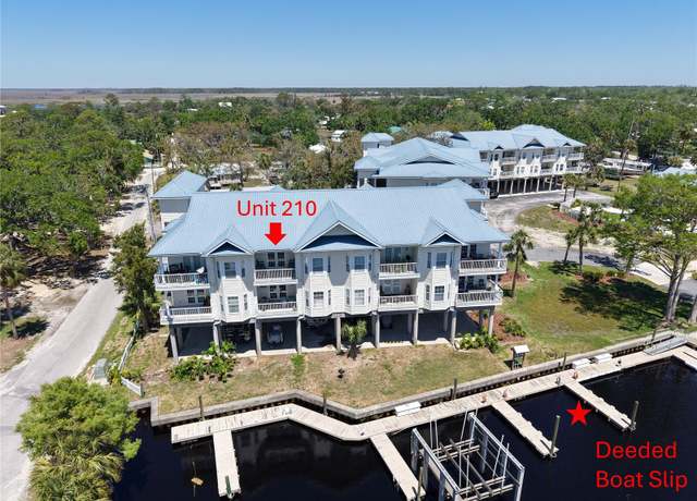 Property at 54 SE 910 Ave Unit 210/3, Suwannee, FL 32692, 3 beds, 2 baths